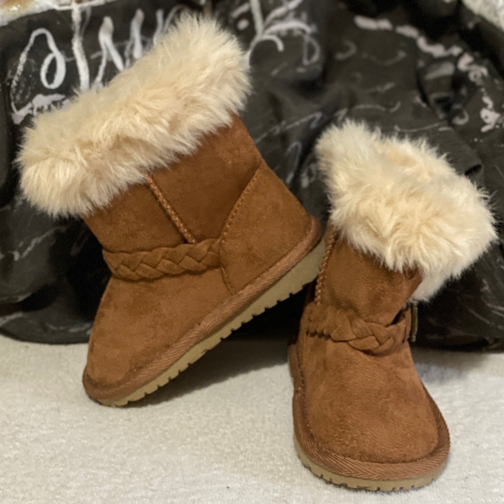 Place Toddler Girls Braided Boots